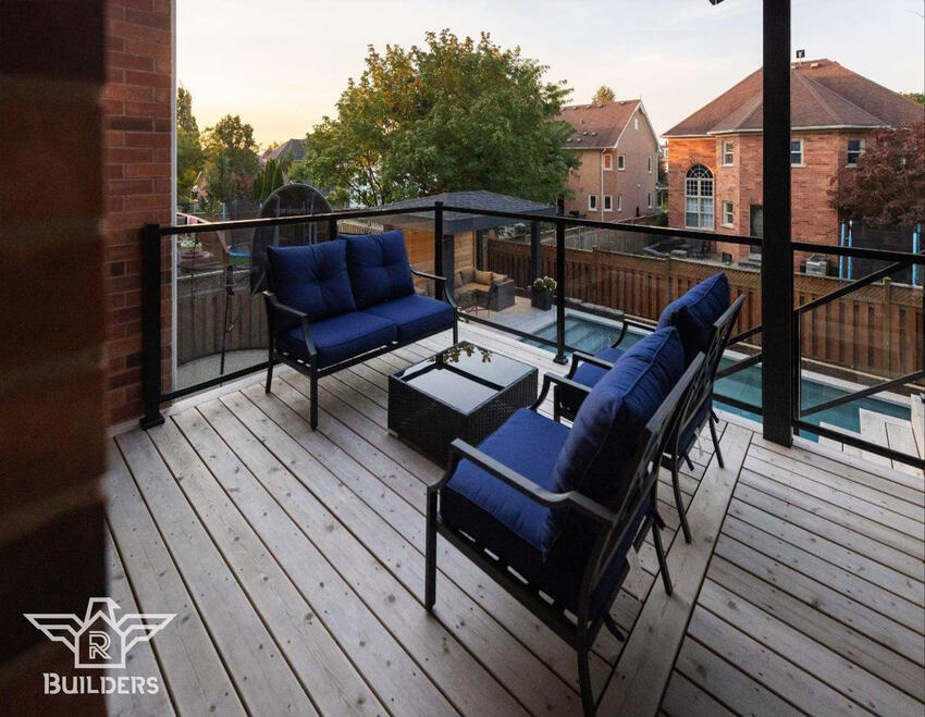 Cedar Deck 4